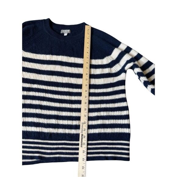J. Crew Ribbed cashmere oversized crewneck sweater size L Striped Cream Navy - Picture 7 of 11